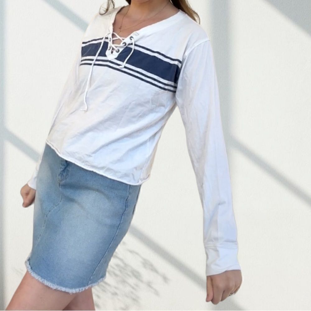 Hollister White Navy Striped Long Sleeve Lace Up Neck Crop Shirt M